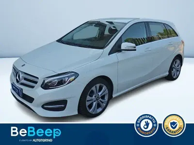 Usata Mercedes B180 109 CV (80 kW) 2017 Bianco pastello Utilitaria