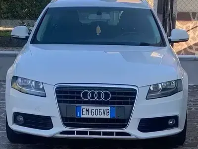 Usata Audi A4 143 CV (105 kW) 2012 Bianco Station wagon