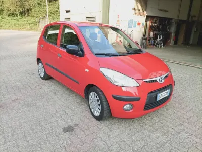 Usata Hyundai i10 69 CV (50 kW) 2010 Rosso Utilitaria