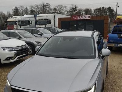 Usata Volvo XC40 129 CV (94 kW) 2022 Grigio SUV