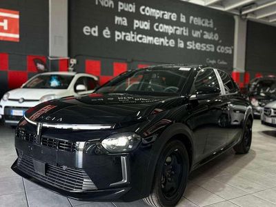 Nuova Lancia Ypsilon 101 CV (74 kW) 2026 Nero Utilitaria