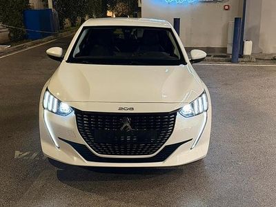 Usata Peugeot 208 GT-line 101 CV (74 kW) 2020 Utilitaria