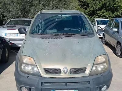 Usata Renault Scénic 138 CV (101 kW) 2000 Verde Monovolume