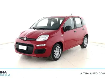 Nuova Fiat Panda 71 CV (52 kW) 2025 Rosso passione pastello Utilitaria
