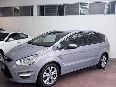 Begagnad Ford S-MAX Titanium 163 HK (119 kW) 2011 Blå Minibuss
