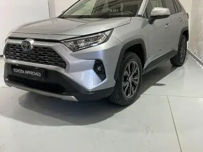 Usata Toyota RAV4 Hybrid 218 CV (160 kW) 2022 Argento SUV