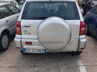 Usata Toyota RAV4 2004 Grigio SUV