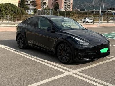 Usata Tesla Model Y Performance 392 kW (534 CV) 2022 Nero SUV