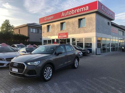Begagnad Audi Q3 Advanced 150 HK (110 kW) 2019 Grå SUV