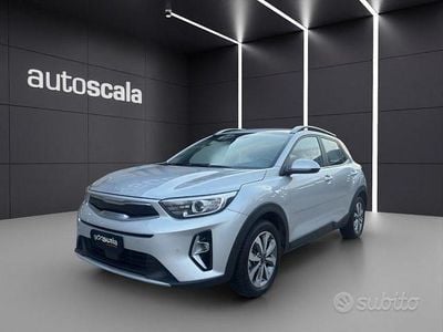Usata Kia Stonic Style 84 CV (61 kW) 2022 Grigio SUV