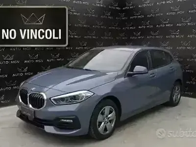 Usata BMW 118 Advantage 150 CV (110 kW) 2022 Grigio Utilitaria