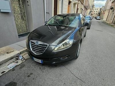 Usata Lancia Delta 102 CV (75 kW) 2011 Utilitaria