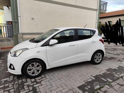Bianco Usata 2015 Hyundai i10 Utilitaria | 8000 €