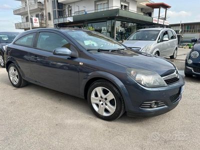 Opel Astra GTC