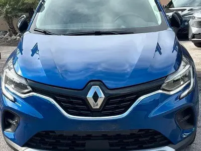 Usata Renault Captur Equilibre 101 CV (74 kW) 2024 Blu SUV