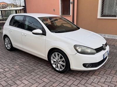 Usata VW Golf VI Highline 140 CV (102 kW) 2011 Bianco Utilitaria