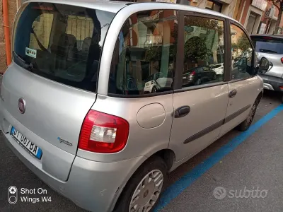 Usata Fiat Multipla 103 CV (75 kW) 2008 Grigio Monovolume