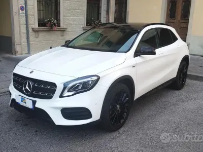 Usata Mercedes GLA200 AMG 136 CV (100 kW) 2019 Bianco SUV