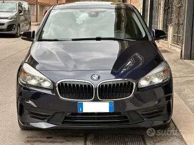 Usata BMW 216 Active Tourer Advantage 116 CV (85 kW) 2020 Blu Monovolume