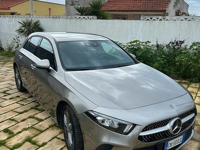 Usata Mercedes A180 Business 116 CV (85 kW) 2019 Grigio Berlina