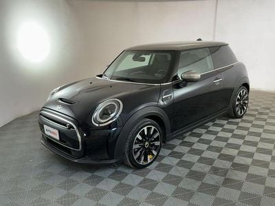 Usata Mini Cooper SE Essential 135 kW (184 CV) 2023 Blu Utilitaria