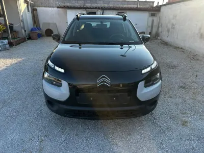 Usata Citroën C4 Feel 99 CV (72 kW) 2018 Nero SUV