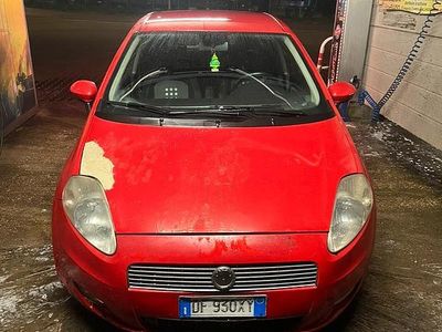Usata Fiat Grande Punto 65 CV (47 kW) 2007 Rosso Utilitaria