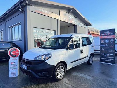 Usata Fiat Doblò 95 CV (69 kW) 2019 Bianco pastello Monovolume