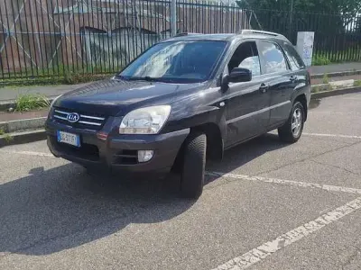 Usata Kia Sportage Active 141 CV (103 kW) 2007 Nero SUV