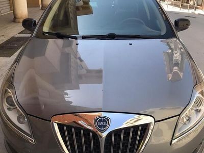 Usata Lancia Delta 105 CV (77 kW) 2011 Utilitaria
