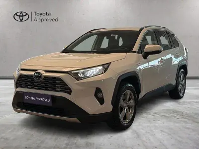 Usata Toyota RAV4 Hybrid 218 CV (160 kW) 2021 Bianco SUV