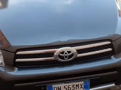 Usata Toyota RAV4 136 CV (100 kW) 2008 SUV