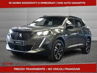Usata Peugeot 2008 Allure 131 CV (96 kW) 2022 Grigio SUV