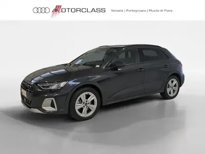 Usata Audi A3 Ambiente 150 CV (110 kW) 2024 Grigio Berlina