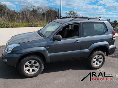 Usata Toyota Land Cruiser Sol 167 CV (122 kW) 2003 Grigio SUV