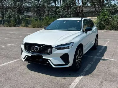 Usata Volvo XC60 197 CV (144 kW) 2024 Bianco SUV