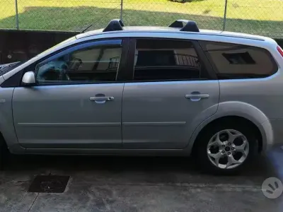 Usata Ford Focus 90 CV (66 kW) 2007 Grigio Station wagon