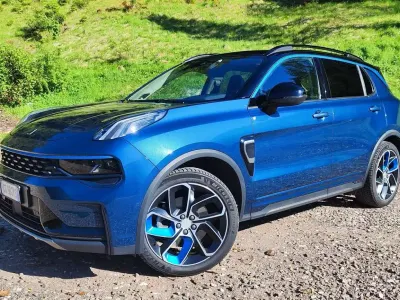 Usata Lynk & Co 01