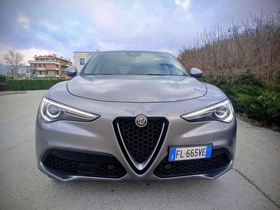 Usata Alfa Romeo Stelvio 280 CV (205 kW) 2017 Grigio SUV