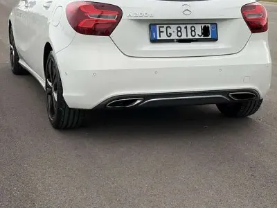 Usata Mercedes A200 136 CV (100 kW) 2016 Bianco Berlina