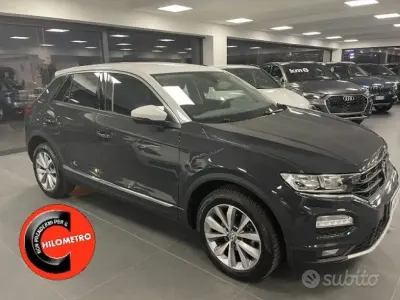 Usata VW T-Roc Style 116 CV (85 kW) 2019 Grigio SUV
