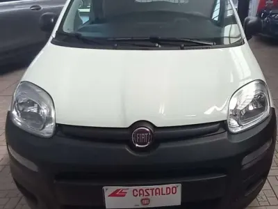 Usata Fiat Panda 4x4 Pop 84 CV (61 kW) 2021 Bianco Utilitaria