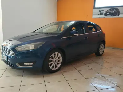 Usata Ford Focus Business Edition 120 CV (88 kW) 2015 Bluazzurro Berlina