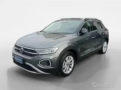 Begagnad VW T-Roc Style 116 HK (85 kW) 2025 Grön SUV
