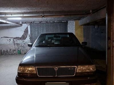 Usata Lancia Thema 117 CV (86 kW) 1993 Grigio Berlina