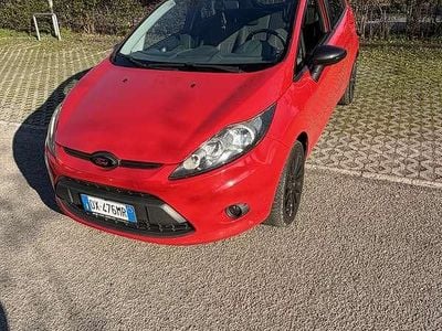 Usata Ford Fiesta Ghia 90 CV (66 kW) 2008 Utilitaria