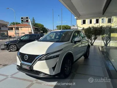 Usata Nissan Qashqai Acenta Premium 140 CV (102 kW) 2021 Bianco SUV
