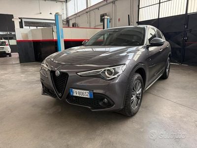 Usata Alfa Romeo Stelvio 190 CV (139 kW) 2019 Grigio SUV