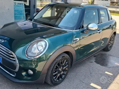 Usata Mini One D 95 CV (69 kW) 2018 Verde Utilitaria