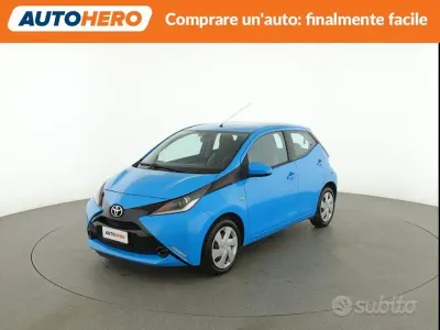 Usata Toyota Aygo 69 CV (50 kW) 2016 Bluazzurro Utilitaria
